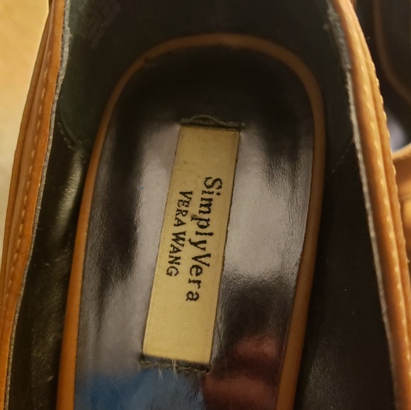 'Simply Vera'  Vera Wang Brown Tassel Heels - Picture 7 of 8